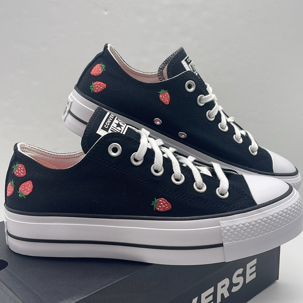 Converse WMNS Black Platform Sneakers A14935F
CTAS LIFT OX
BLACK/SOFT RED - Picture 7 of 16